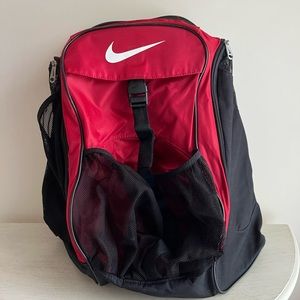 Nike Unisex Sports Backpack (Basketball/Soccer/Volleyball)

-